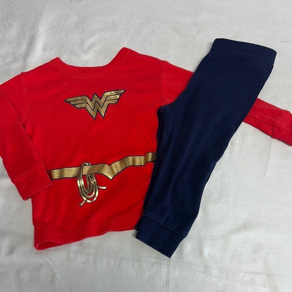 GAP Red and Gold Wonder Woman pajama Set - Picture 1 of 6